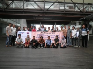 Pelatihan OpenStreetMap untuk Resiko Bencana Tsunami di Kota Padang